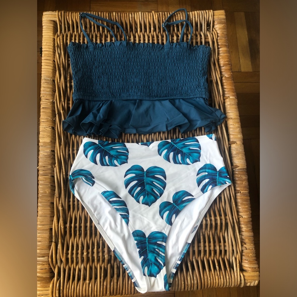 TROPICAL FLORAL BIKINI SET 🐳